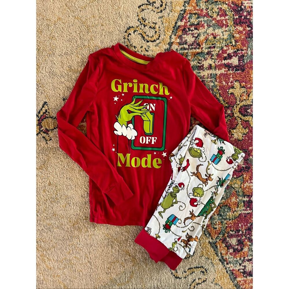 Dr. Seuss Grinch Christmas Pajama Set Kids Size 10